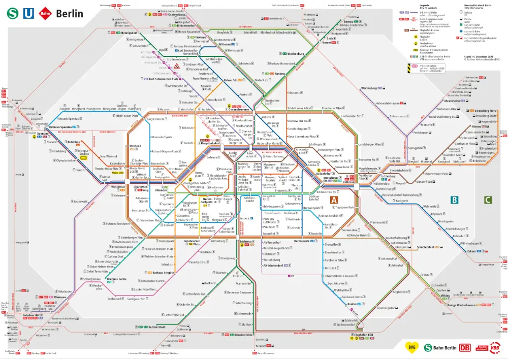 Netzplan Berlin ABC inklusive Regio und Aufzüge