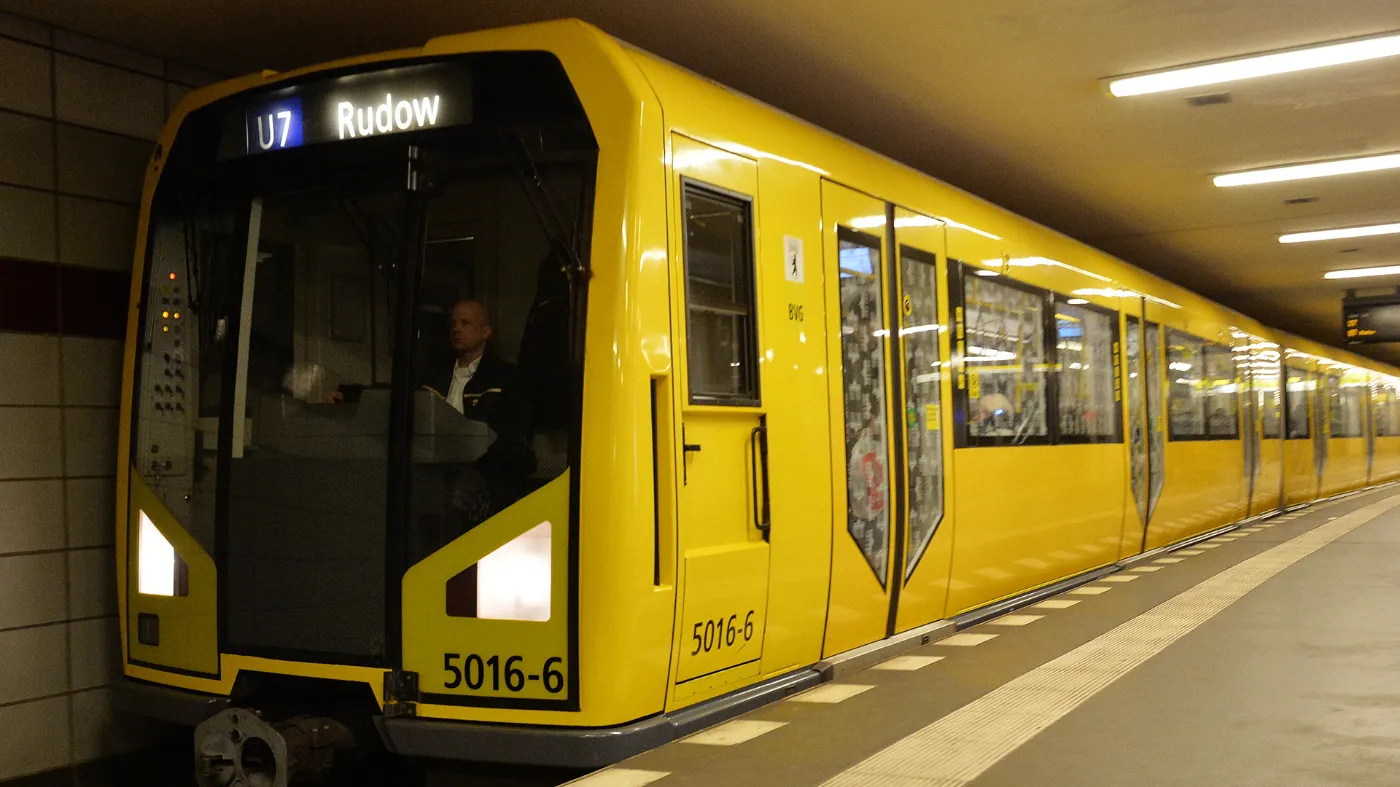 Network maps & routes - Which line goes where and when? | BVG