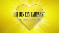 Im Stil einer bekannten TV-Show ist ein Herz auf gelbem Hintergrund zu sehen, davor der Schriftzug "Ich bin ein Fahrgast, Ich steig gleich aus""